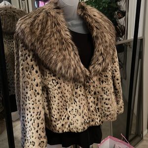 INC beautiful 3/4 length faux fur cheetah XL dressy jacket like new condition.